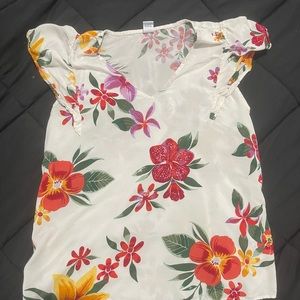 Floral spring blouse